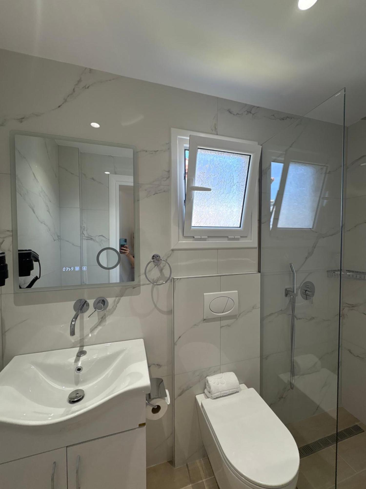 Xhonis Apartments Εξαμίλιο Εξωτερικό φωτογραφία