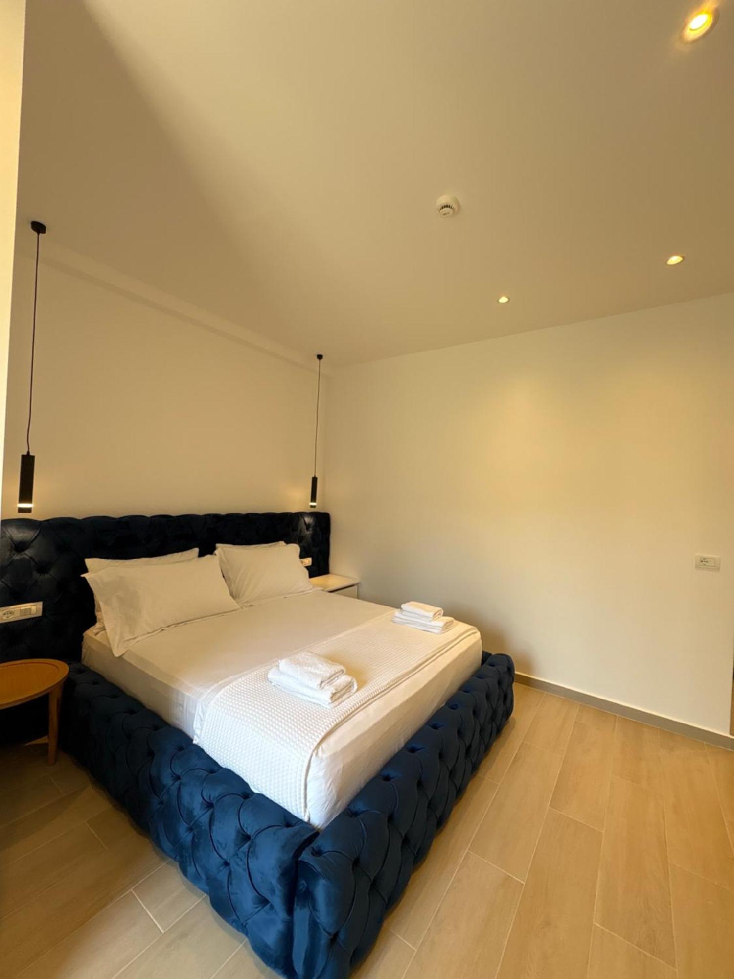 Xhonis Apartments Εξαμίλιο Εξωτερικό φωτογραφία