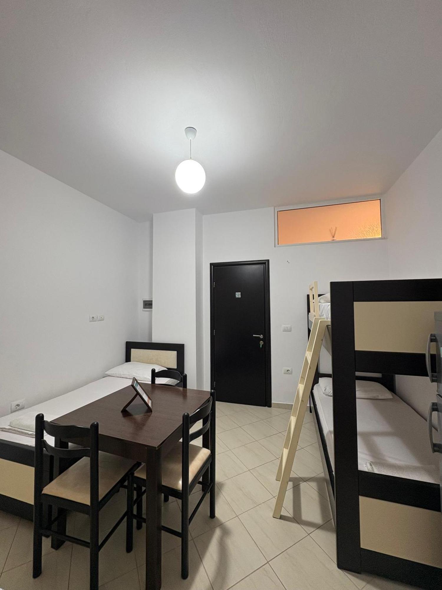 Xhonis Apartments Εξαμίλιο Εξωτερικό φωτογραφία